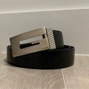 Men’s Gucci belt.